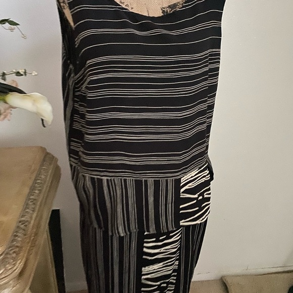 ANN Morgan Two Piece Skirt Set Size L Gently Used. - Picture 2 of 6